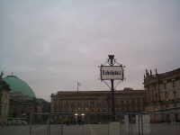 Bebelplatz mit der St. Hedwigs Kathedrale